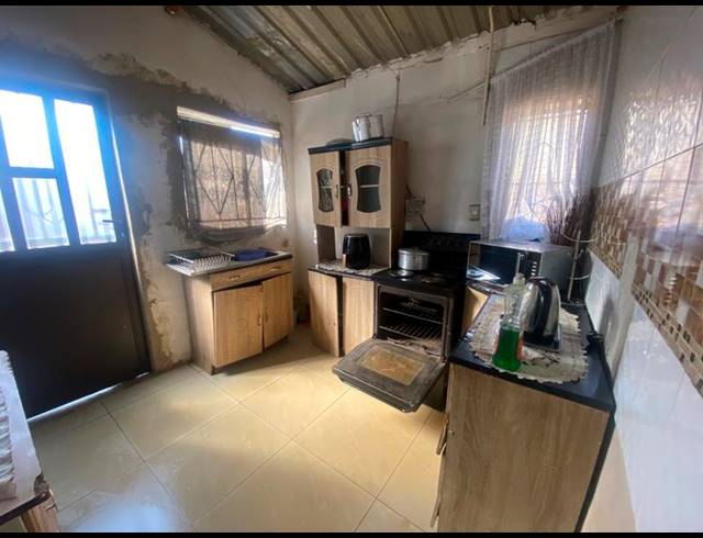 2 BEDROOM HOUSE FOR SALE IN PALM RIDGE EXT 2